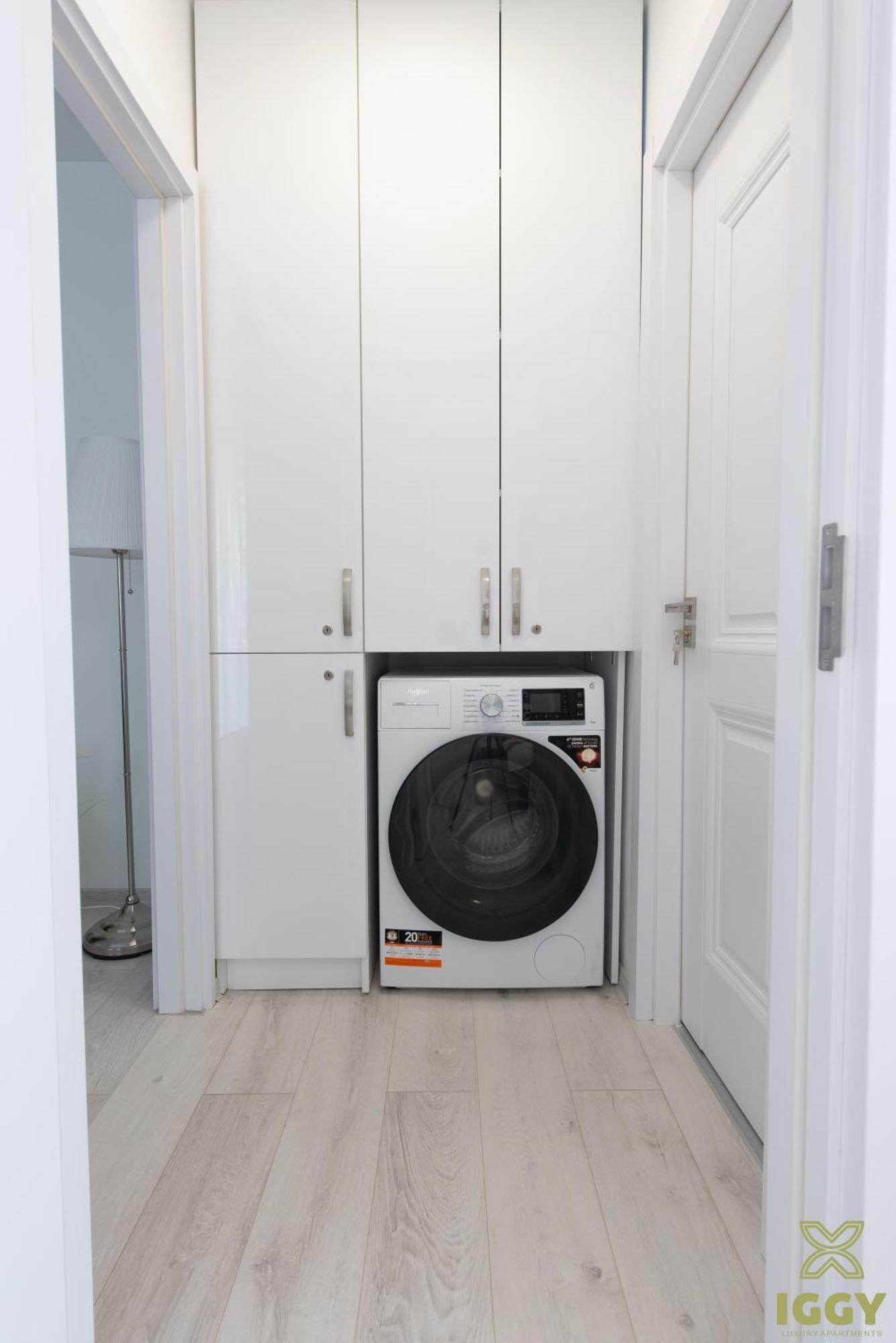 Iggy Premium Apartment Hunedoara Exteriör bild